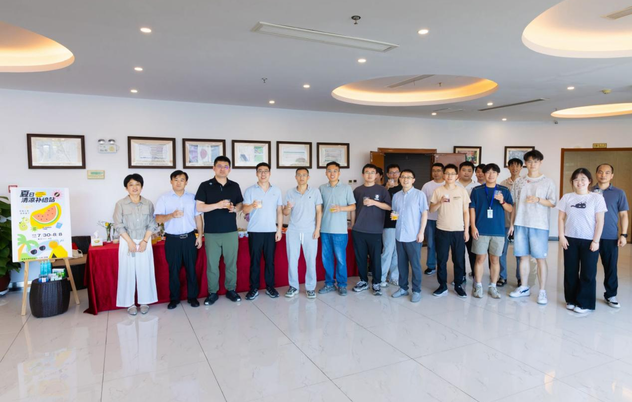 等离子体所开展实验一线“送清凉”服务...